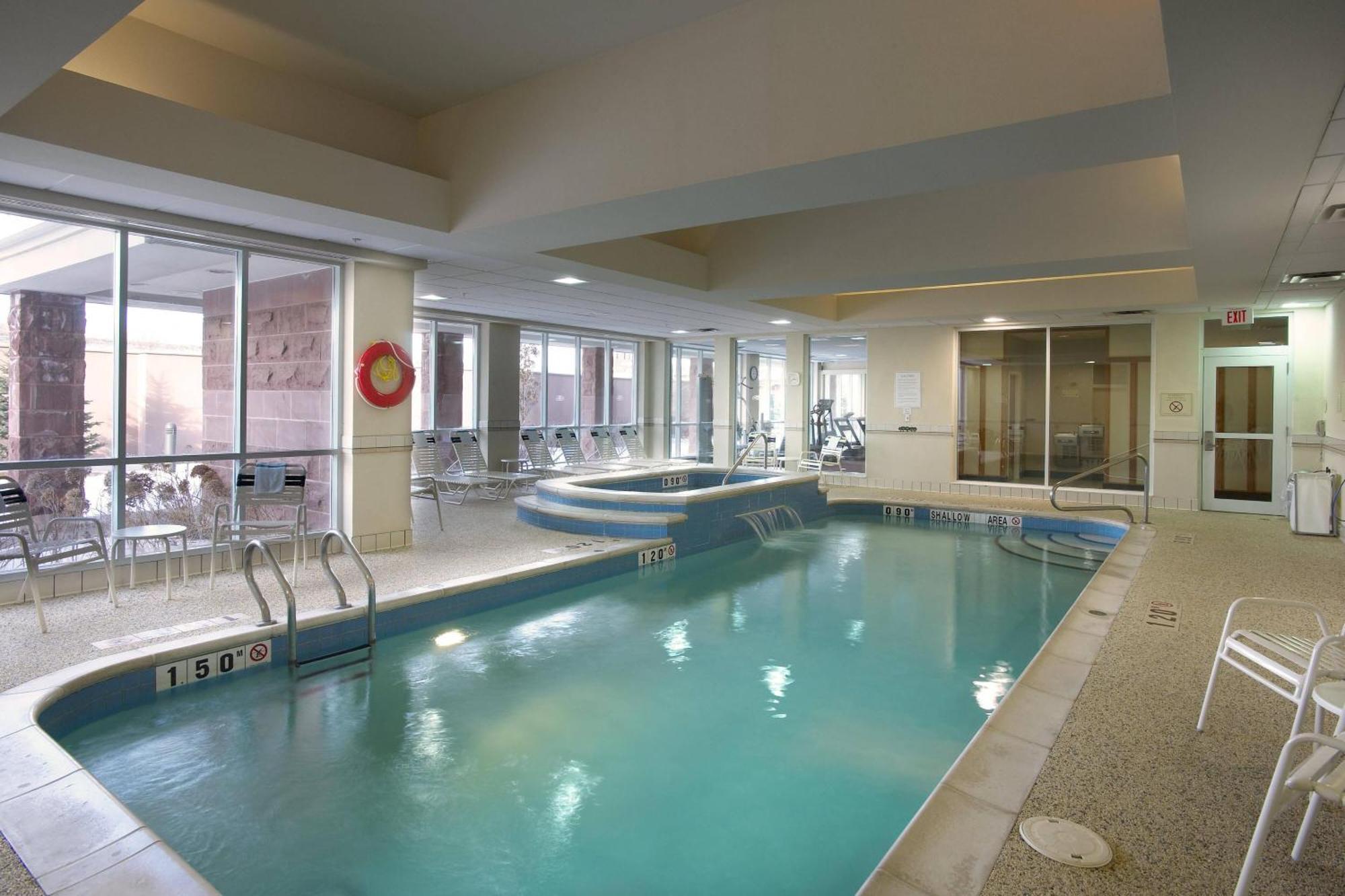 Courtyard By Marriott Toronto