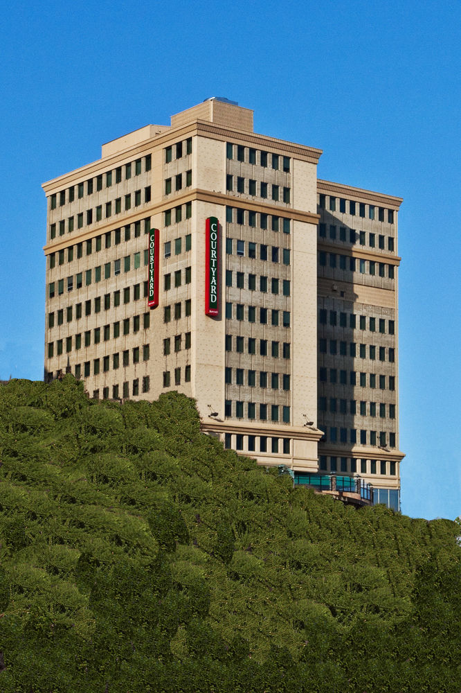 Hotel Courtyard By Marriott Toronto