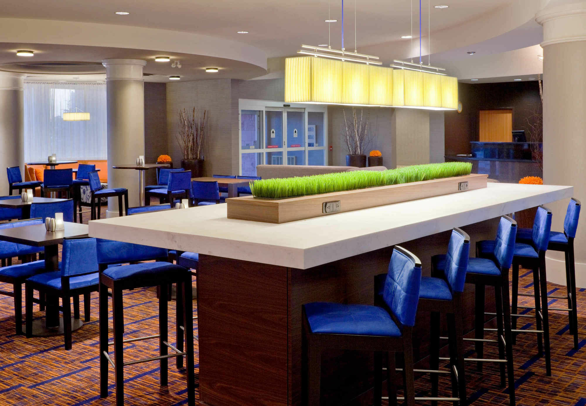 Courtyard By Marriott Toronto Hotel 3*