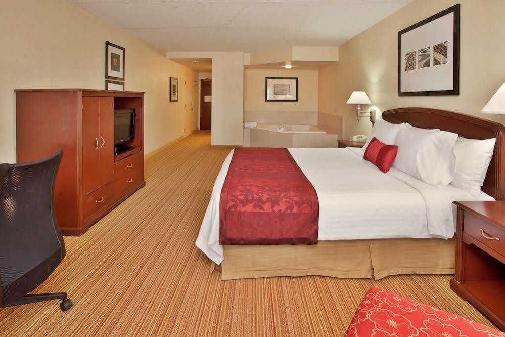 Courtyard By Marriott Toronto Vaughan
